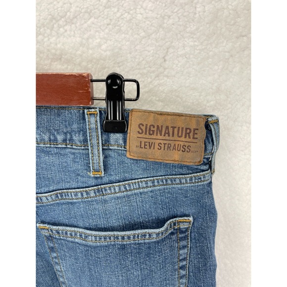 Signature Levi Strauss & Co Jeans Mens Blue Light Wash Bootcut Denim Pants 36x30 - Picture 7 of 10